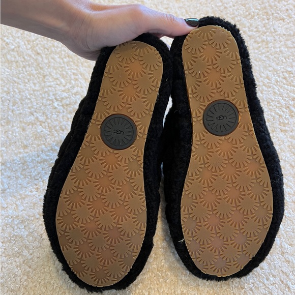 🎉HP🎉 UGG 💫 EUC 💫 Fluff Yeah Side - Size 7 - Picture 6 of 10